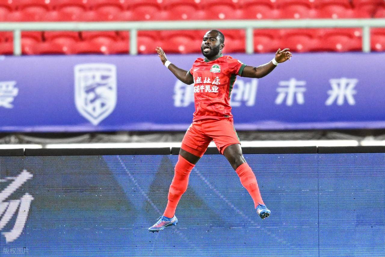 九游体育-武汉三镇清晨调整名单，志在全明星赛名次提升，引发热议，身体对抗强度拉满的简单介绍