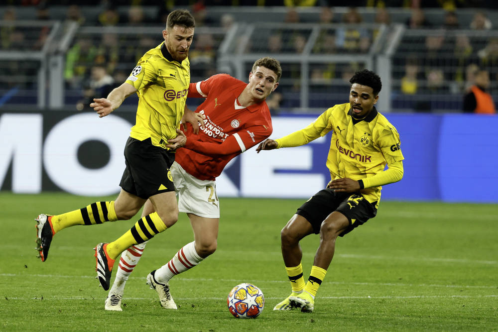 清晨体能课后;多特蒙德强势反弹备战亚冠;信心回归;轮换策略成焦点 清晨体能课后;多特蒙德强势反弹备战亚冠;信心回归;轮换策略成焦点