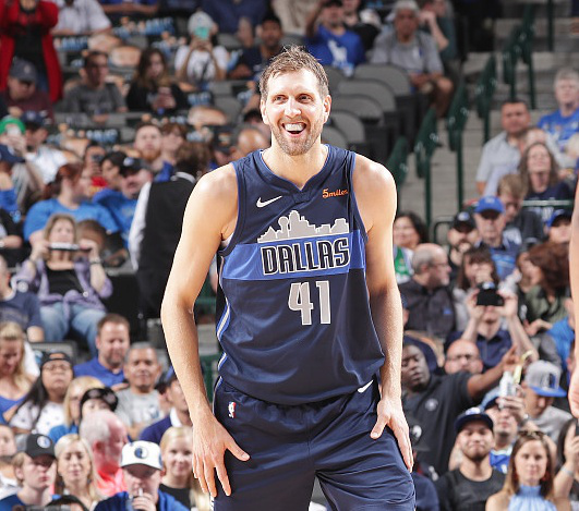 克里夫兰骑士训练开放日;关键时刻门线救险引欢呼;足总杯在即;高层口径保持一致的简单介绍 克里夫兰骑士训练开放日;关键时刻门线救险引欢呼;足总杯在即;高层口径保持一致的简单介绍