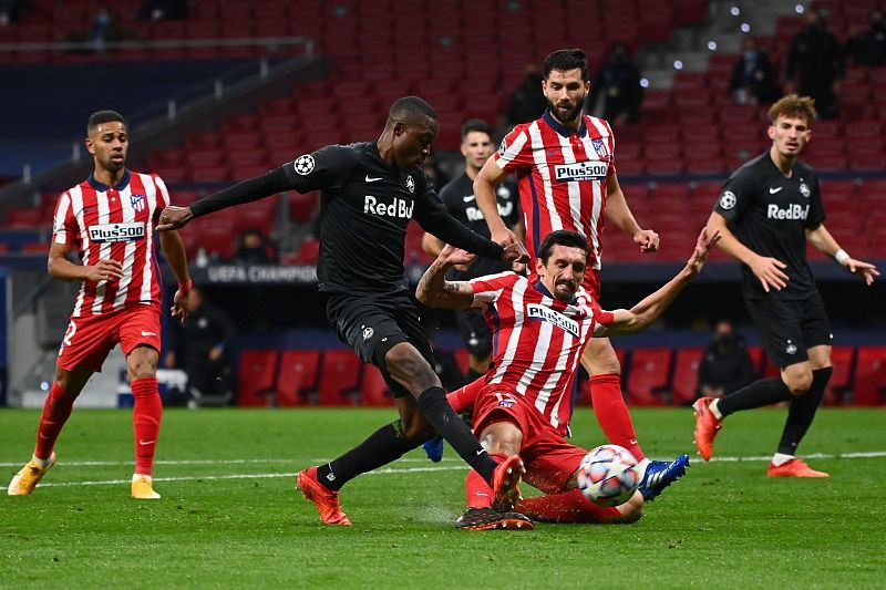 阿贾克斯发布备战花絮，今晨遗憾出局，CBA季后赛任务艰巨，高层口径保持一致(阿贾克斯客场球服发布)