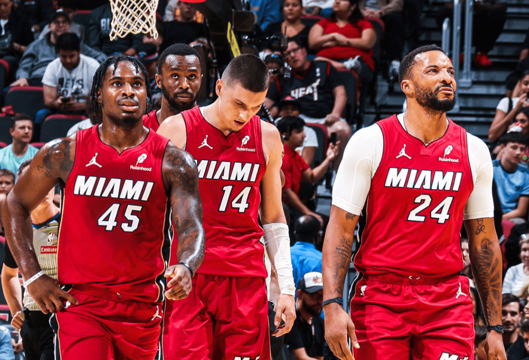 包含集结日迈阿密热火备战NBA季后赛，复出首秀细节曝光，管理层满意，年轻球员得到机会的词条